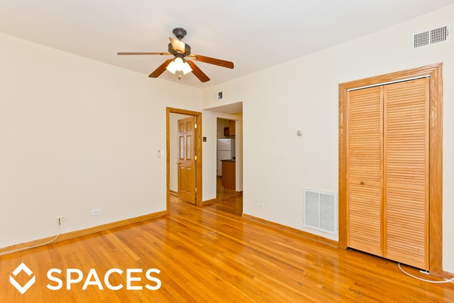 Building Photo - 4611 N Spaulding Ave