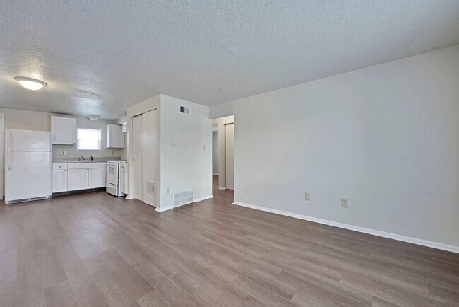 Foto del edificio - 3011 Markham Rd