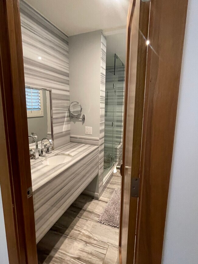 Foto del edificio - 1838 18th St