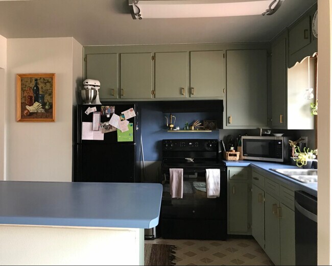 Building Photo - 1515 Querida Dr