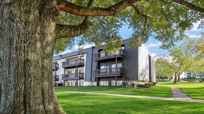 Building Photo - Compass Vista