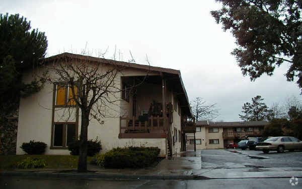 Primary Photo - 1595 Herbert St