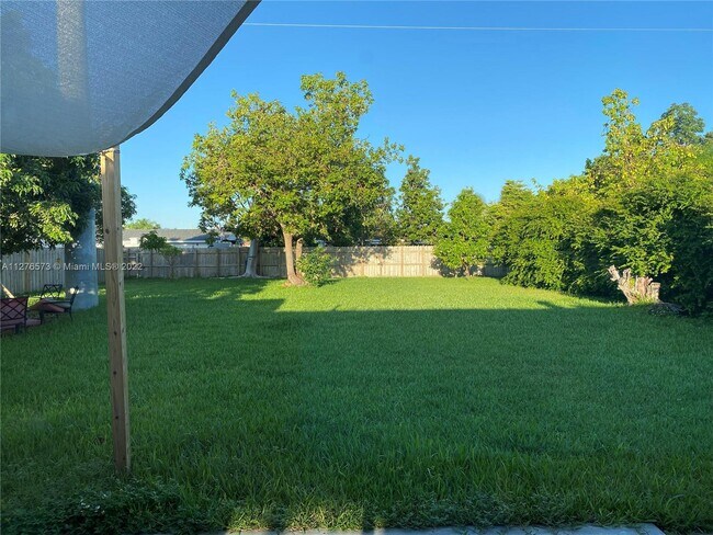 Foto del edificio - 15400 SW 106th Ave