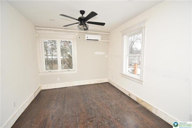 Foto del edificio - 312 March St