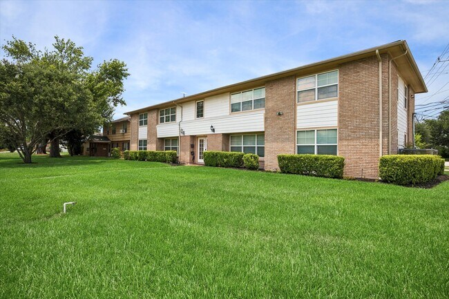 Foto del edificio - 3237 Rosedale St