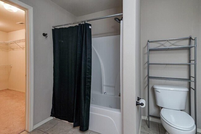 Foto del edificio - 4407 SW Limestone Ave