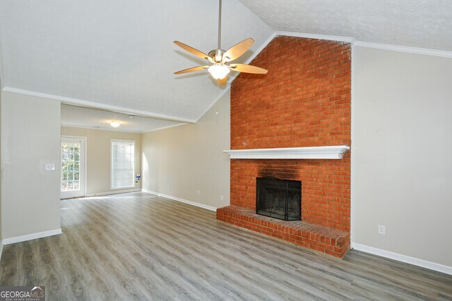 Building Photo - 2624 Country Trace SE