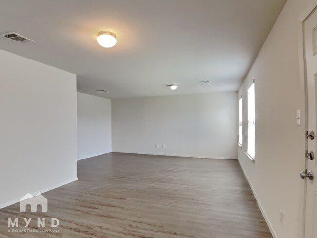 Foto del edificio - 9405 Apple Ridge Ln