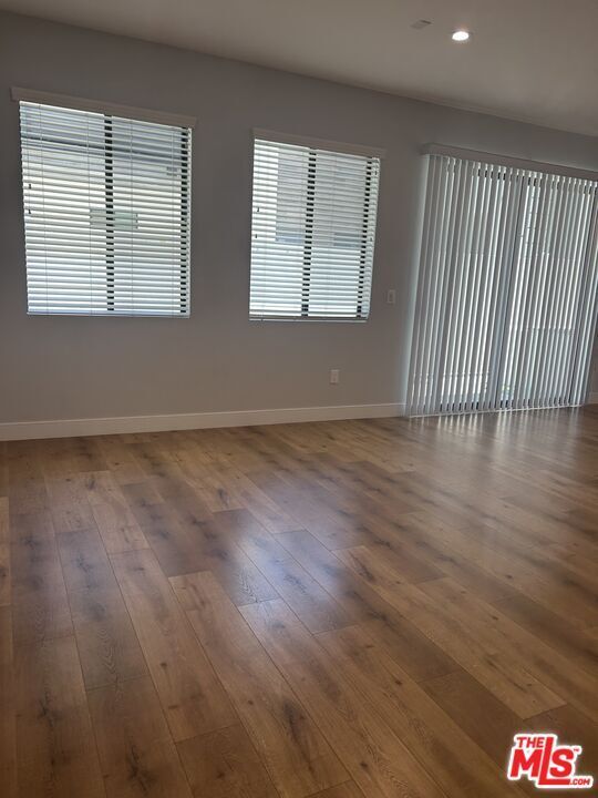 Foto del edificio - 13928 Bessemer St