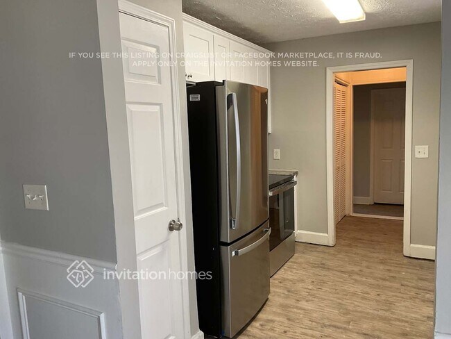 Foto del edificio - 4661 Broadwater Trail