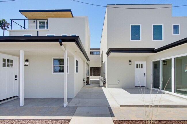 Building Photo - New Construction with Private Patio Walking Distance to Mission Bay