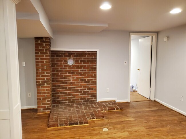 Brick Hearth - 212 Sunset Ave