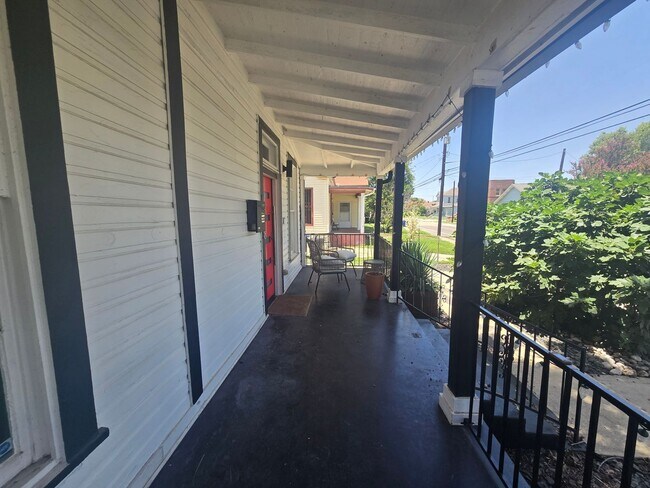 Photo - Beautiful Renovated Historical Home by Downtown SA!
