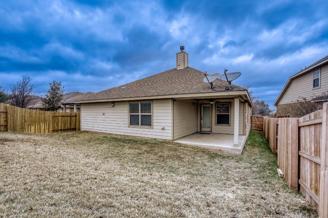 Building Photo - 1921 Autumn Run Ln