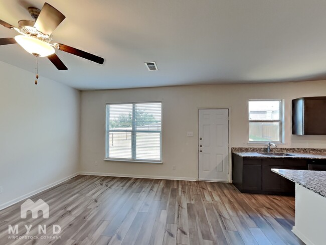 Building Photo - 732 Keeneland Dr