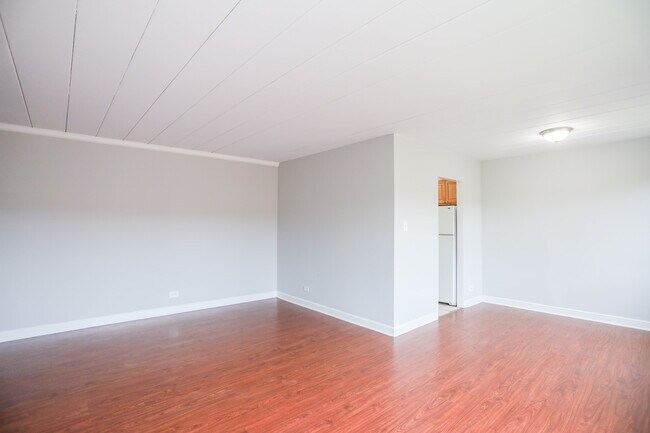 Foto del edificio - 5655 N Christiana Ave
