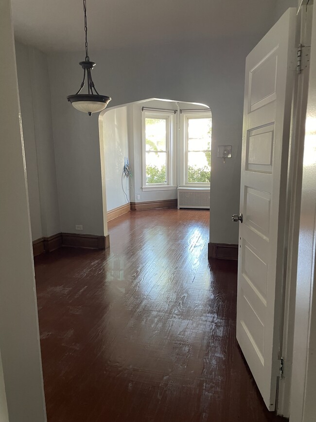 Dining room - 1232 S 49th Ave