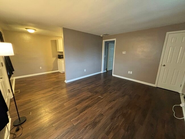 Foto del edificio - 117 Van Horne St