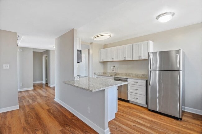 RealPage - Alexandria Boardwalk Penthouse Apartments