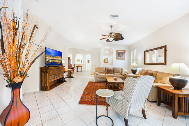 Building Photo - 1834 Tarpon Bay Dr S