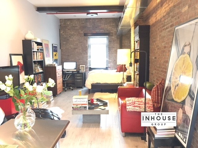 Foto del edificio - 494 Seneca Ave