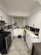 Building Photo - 3760 Ave Saint-Kevin