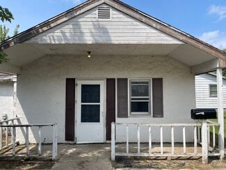 Building Photo - 214 N California Ave