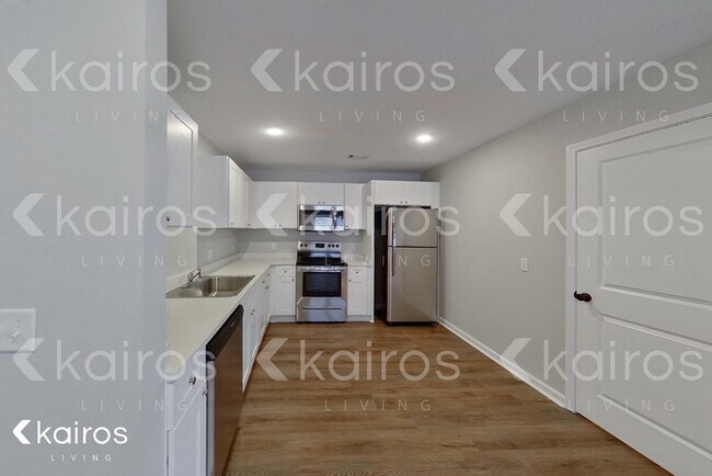 Building Photo - 108 Cottage Grove Rd