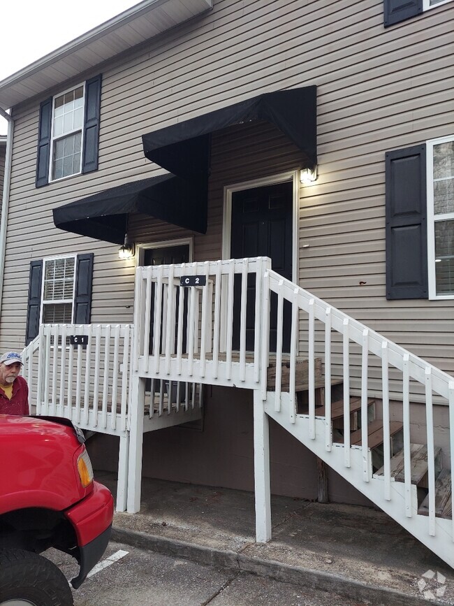 MarimontOld Crab Tree Apartments for Rent with Utilities Included