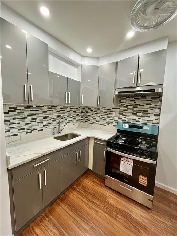Foto del edificio - 2152 E 27th St