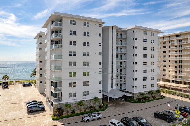 Diamondhead Condominium