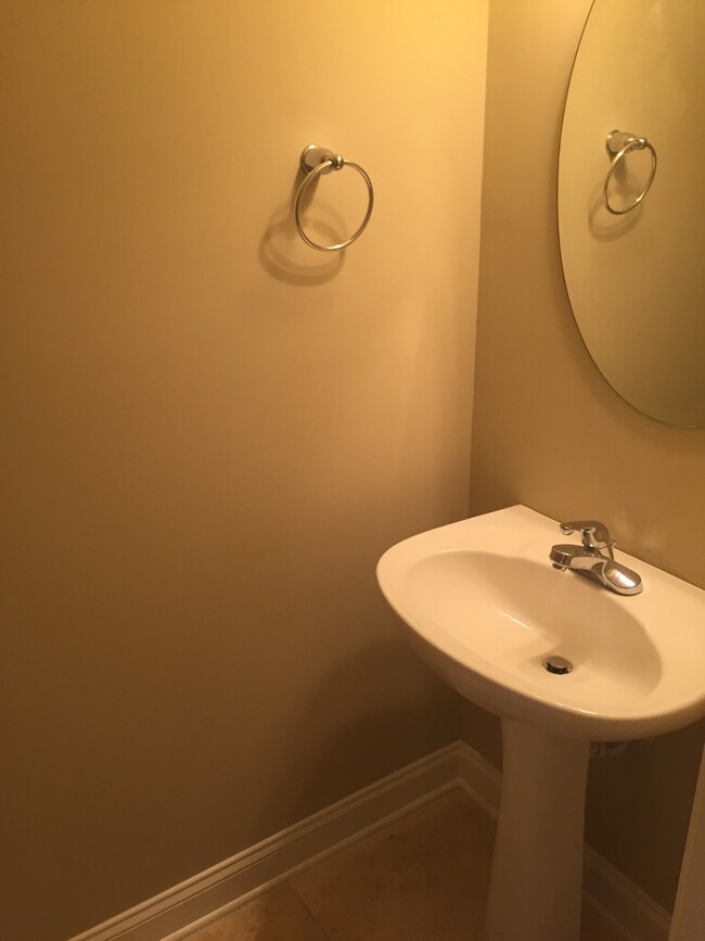 Foto del edificio - Greenville - 2BD/2.5BA, 1300SF