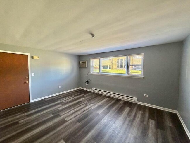 Foto del edificio - 18428 Torrence Ave