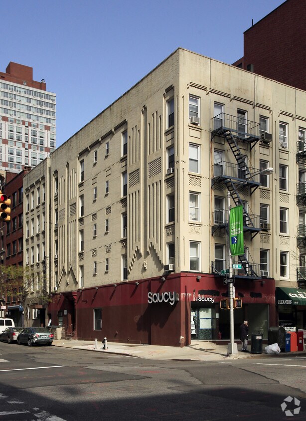 Building Photo - 1409 York Ave