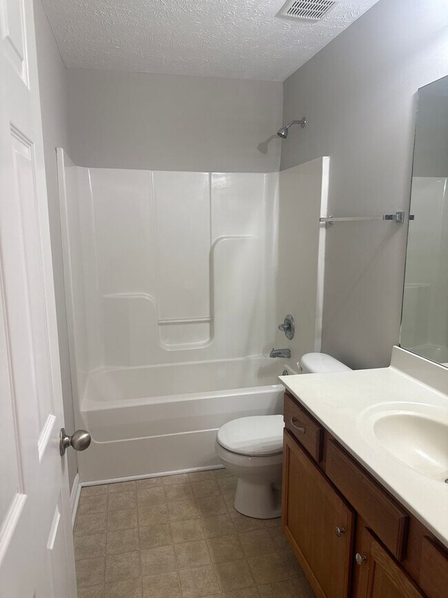 Building Photo - 3113 Barretts Ridge Dr