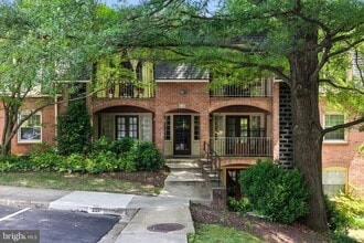 Building Photo - 8110 Colony Point Rd