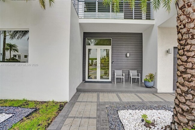 Building Photo - 9995 NW 75th St