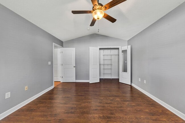 Building Photo - One-Level-Living near Vinton