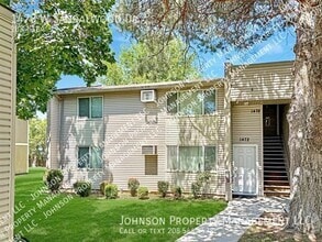 Building Photo - 1478 W Sandalwood Dr