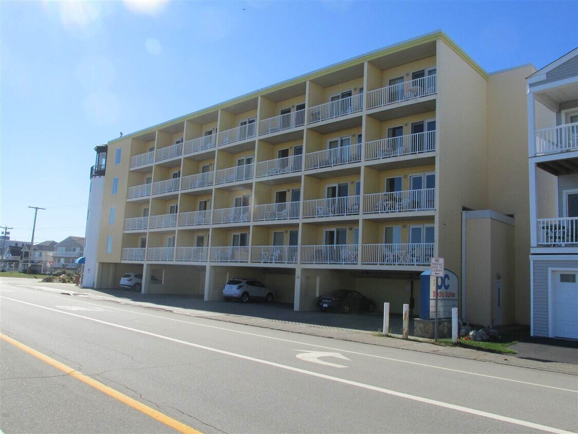 703 Ocean Blvd Unit 305, Hampton, NH 03842 Condo for Rent in Hampton, NH