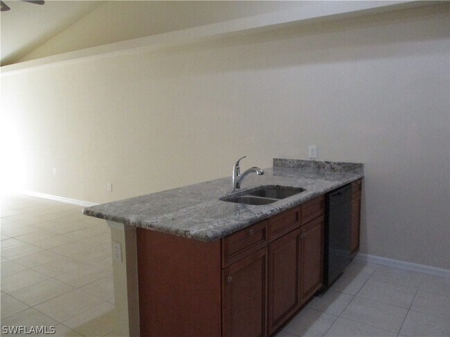 Foto del edificio - 4712 SE 4th Pl