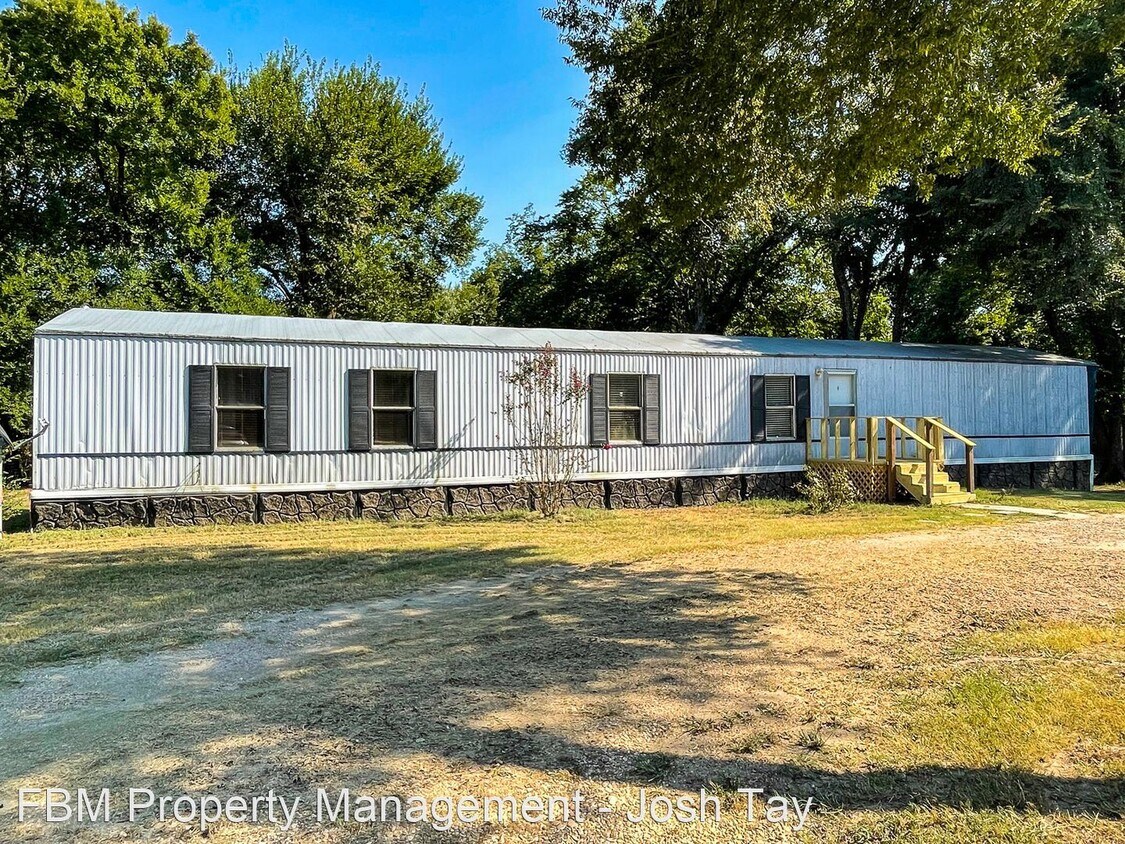 Primary Photo - 3 br, 2 bath House - 332 Stacks Rd