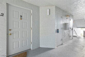 Building Photo - 9970 Sailview Ct