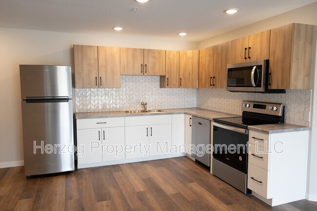 Foto del edificio - 1020 Lakeland Dr NE