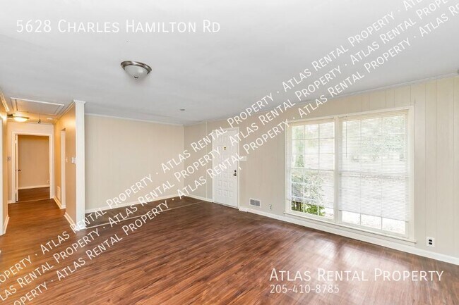 Foto del edificio - 5628 Charles Hamilton Rd