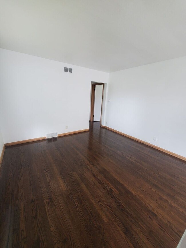 Foto del edificio - 3 Bedroom Single Family