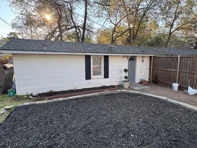 Foto del edificio - 2708 20th St