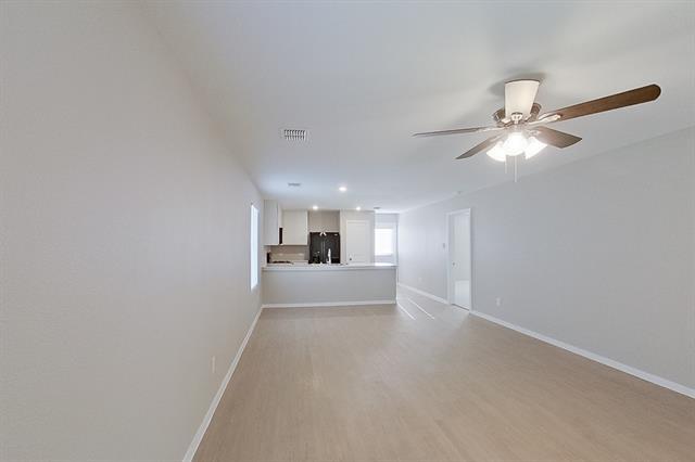 Foto del edificio - 911 Ponderosa Ln