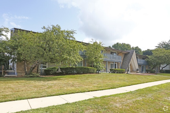 Foto del edificio - Oak Knoll Apartments