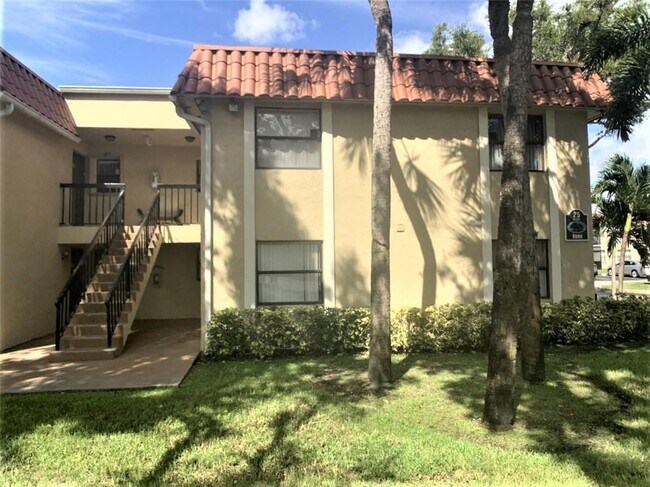 Foto del edificio - 9806 Hammocks Blvd